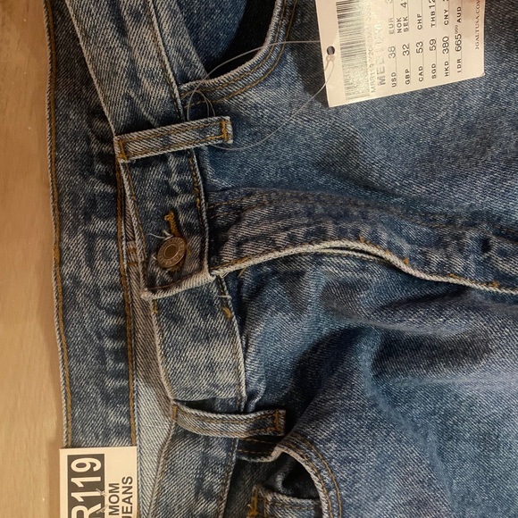 BNWT Brandy Melville Denim Jeans Carly - Picture 3 of 4